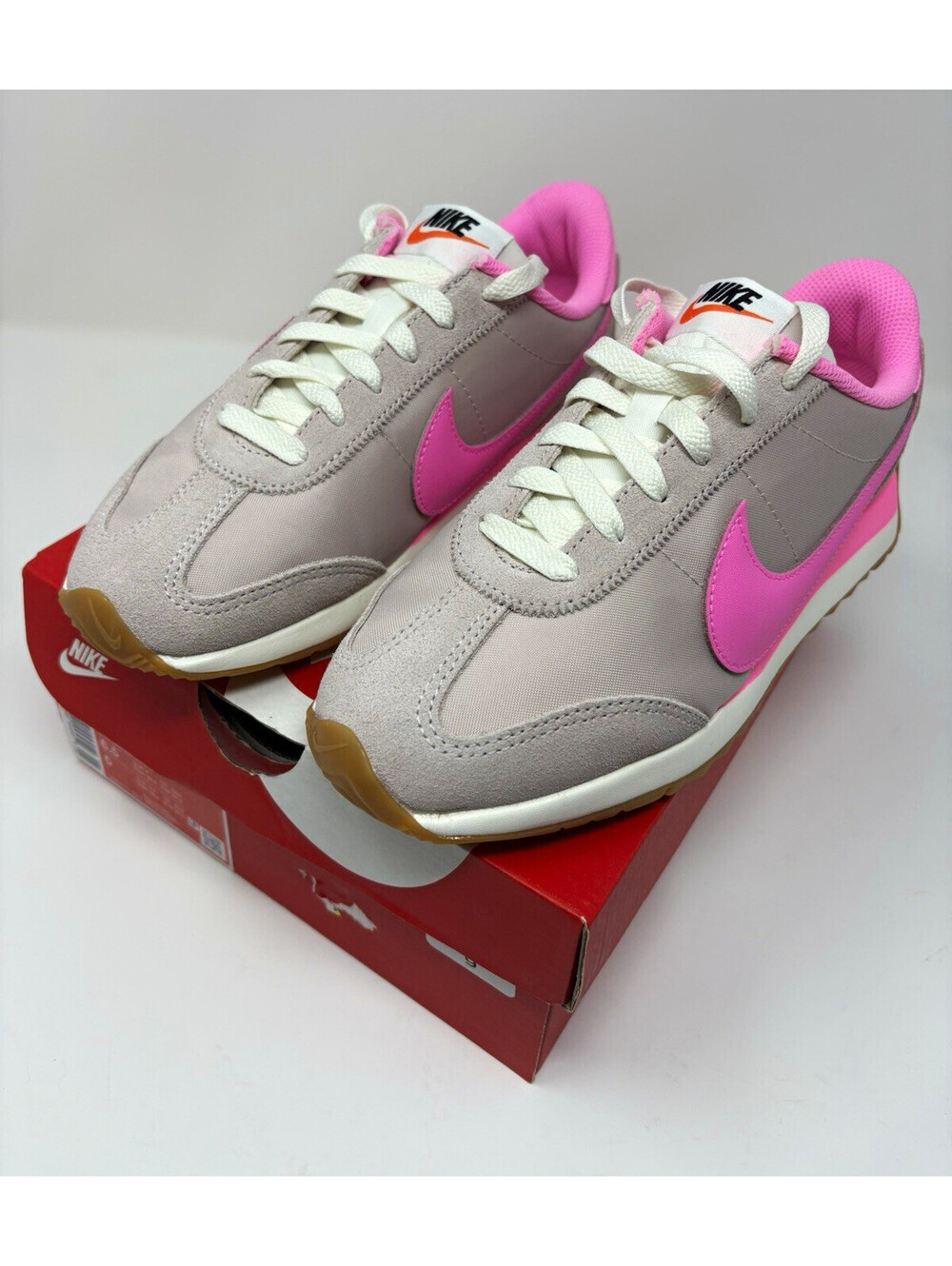 Nike Pacific Womens Low Top Lace Up Sneakers Gray Pink White HM4771-605 sz 6.5